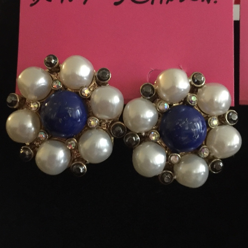 Betsey Johnson Ship Shape Pearl Button Earrings